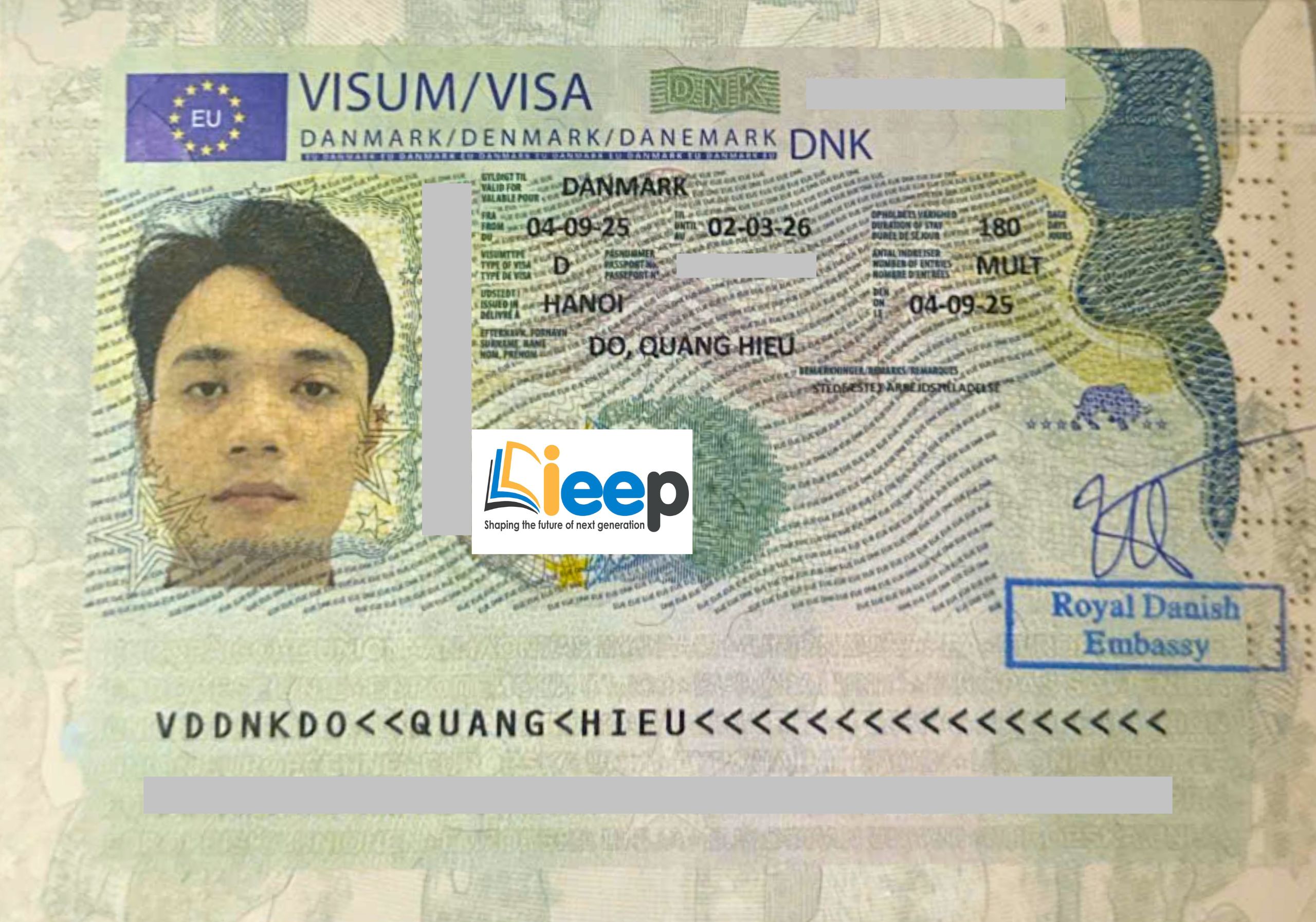 Đỗ Quang Hiếu Đan Mạch.jpg